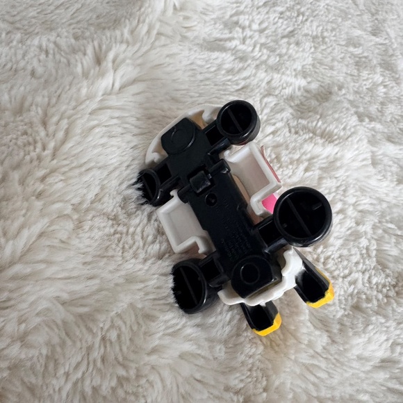 McDonald’s Mario Kart Toadette Toy – 2022 Happy Meal Figure, Collectible - Picture 6 of 6